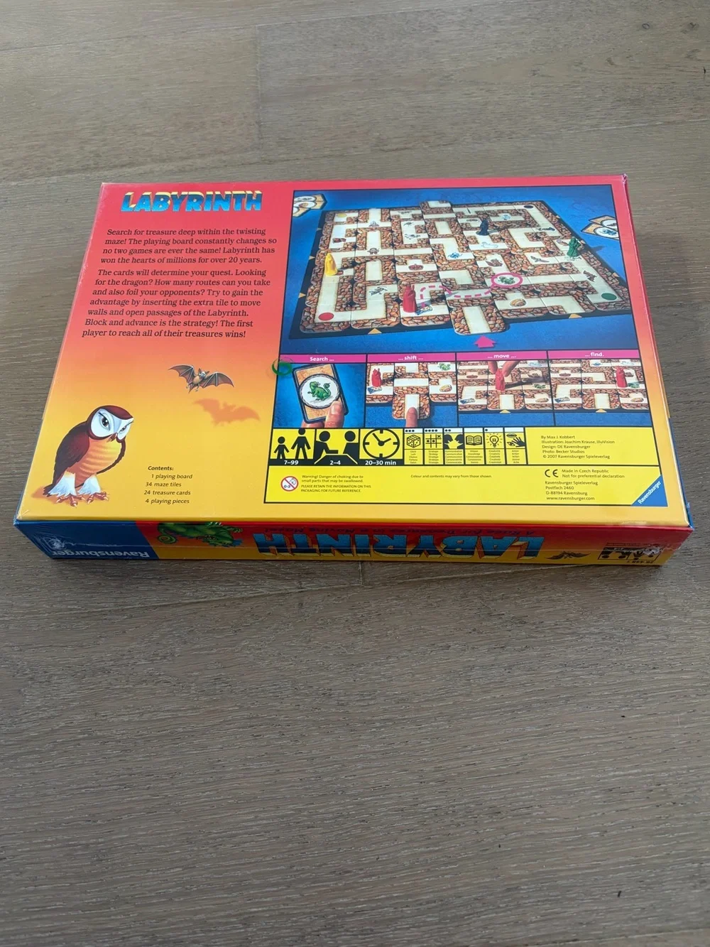 NEW Labyrinth board game